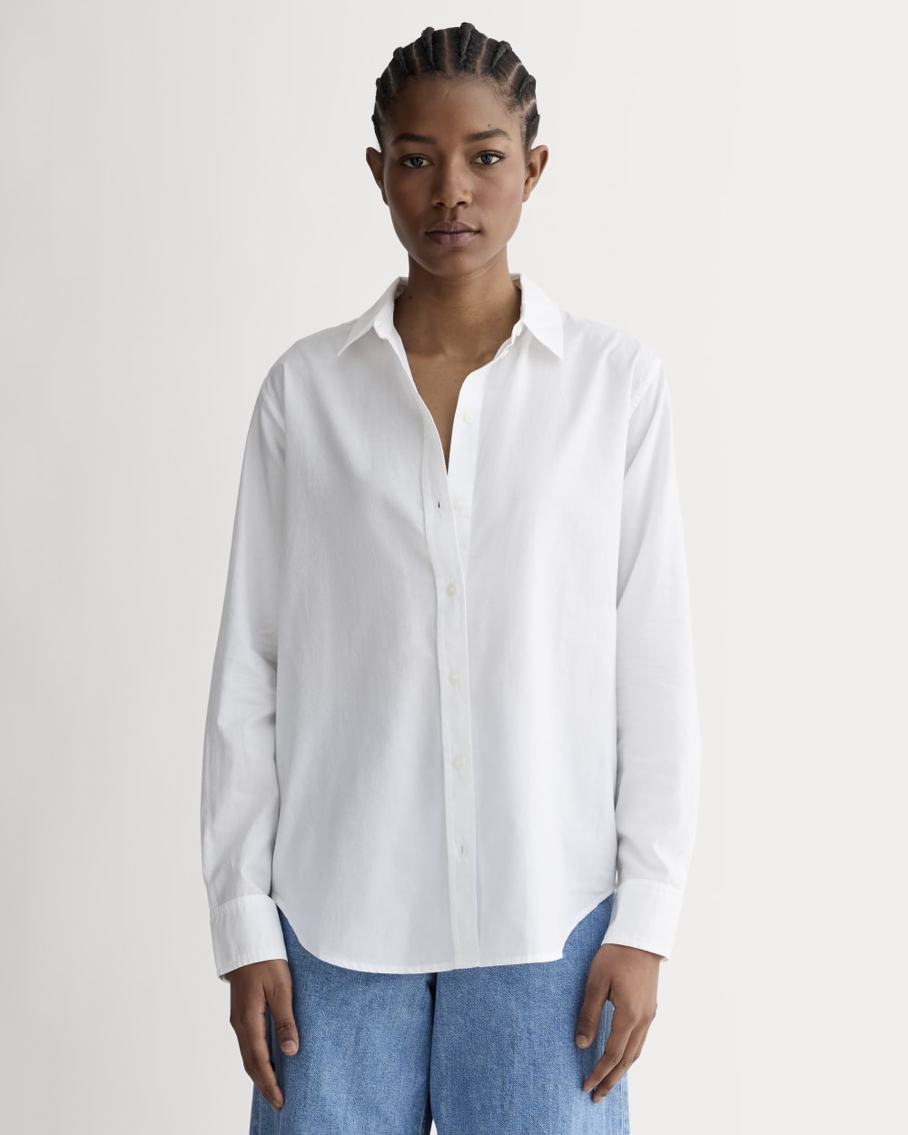 The Must-Have Shirt in Silky Cotton in White — front view