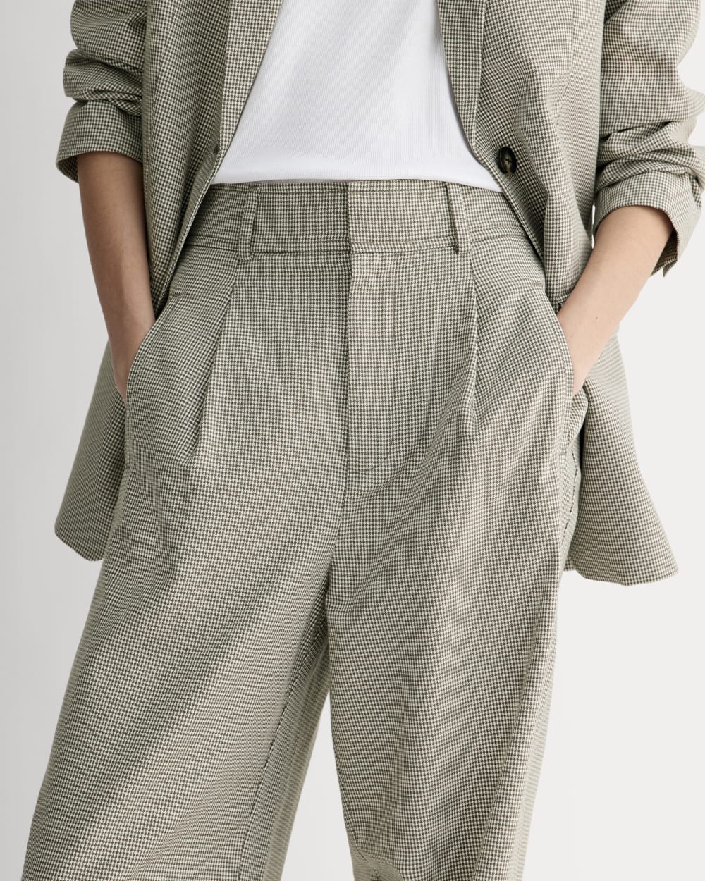 The Draper Pleated Pant in Buttersmooth in Deep Taupe Mini Gingham — detail view