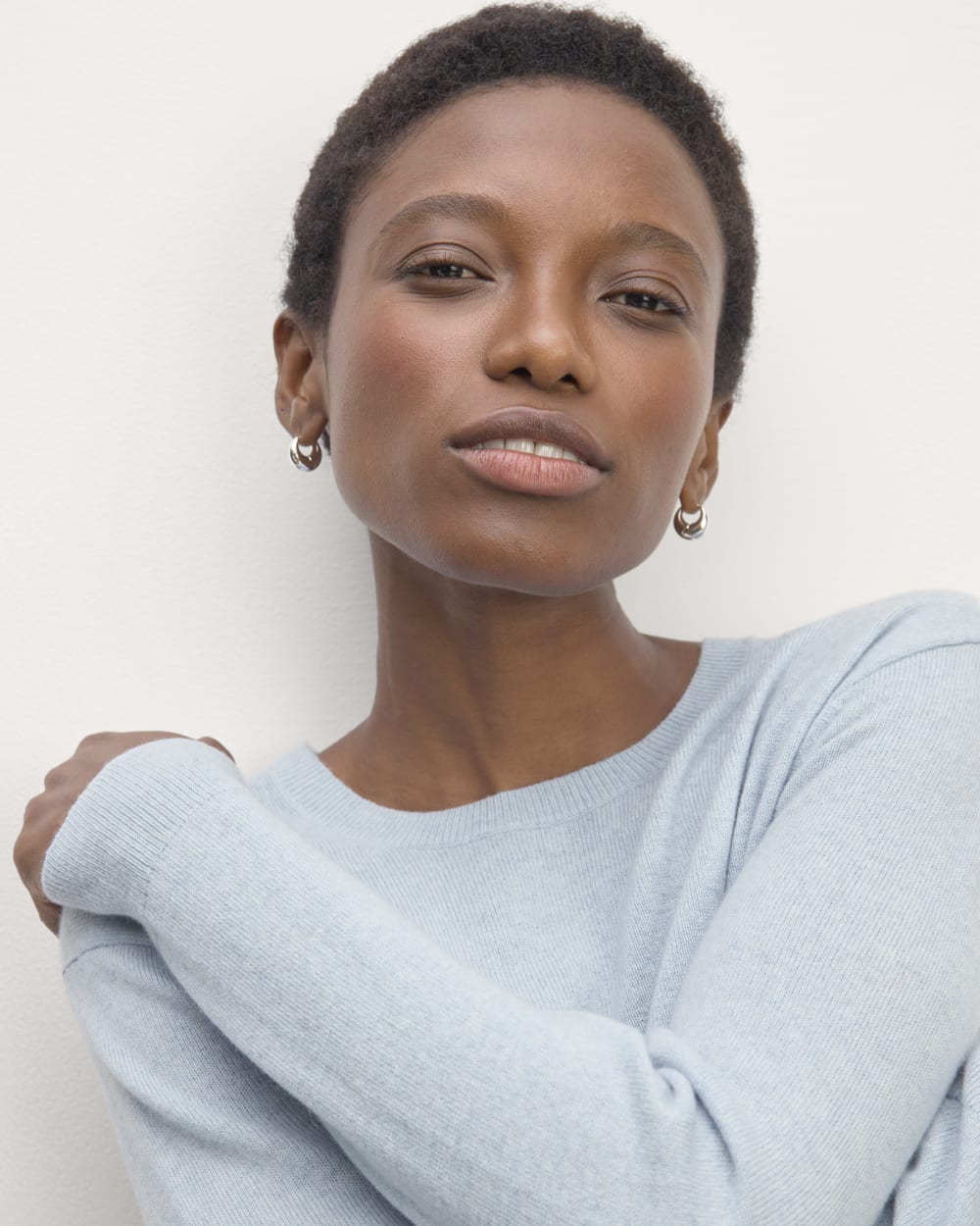 The Classic Crew in Cashmere in Sky Blue — detail view