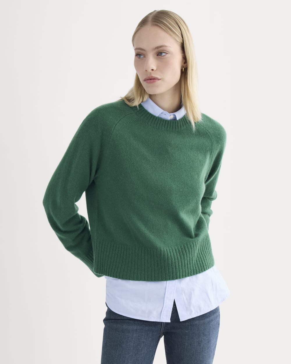 The Boxy Crew in Cashmere in Hunter Green — detail view