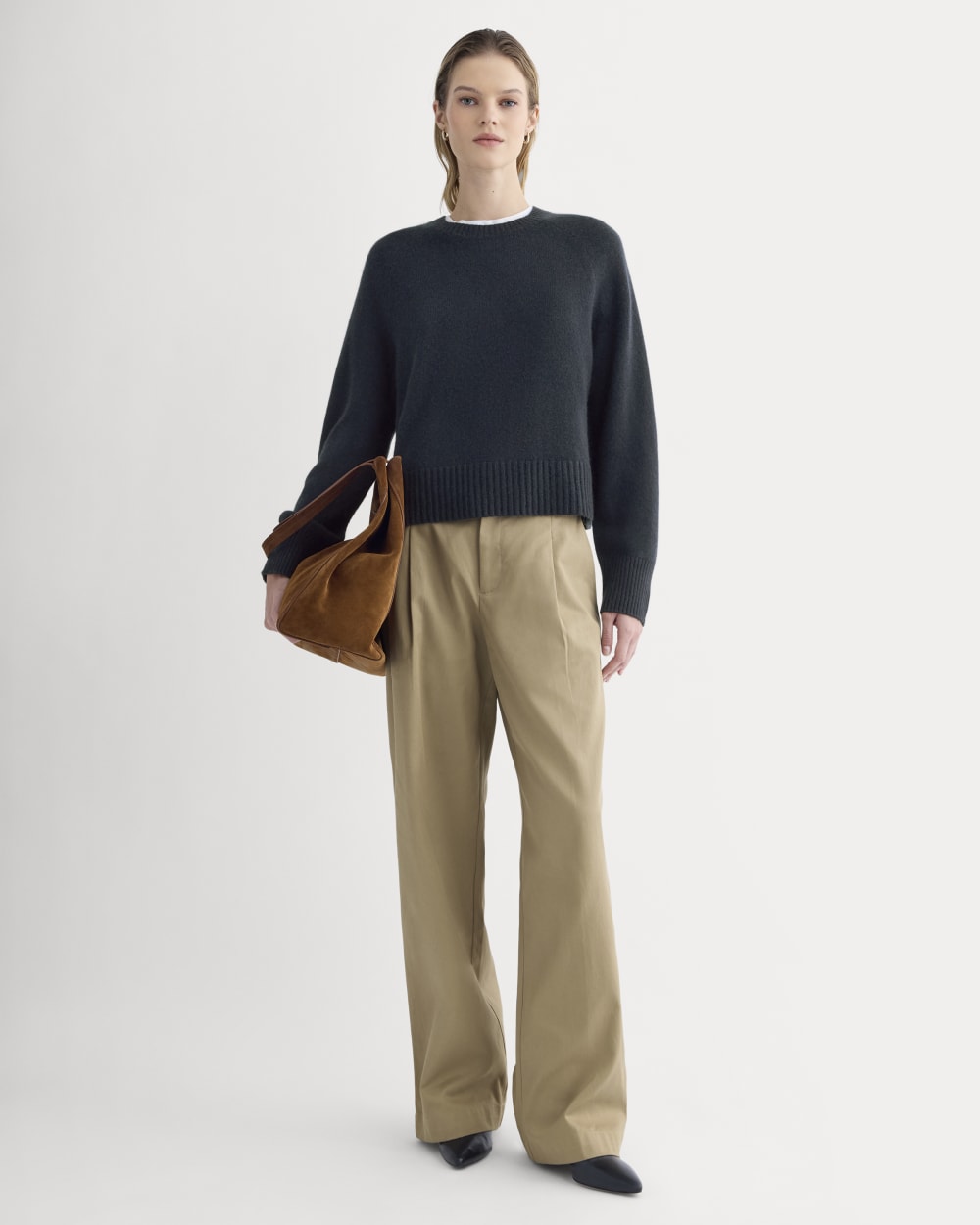 The Boxy Crew in Cashmere in Navy — detail view