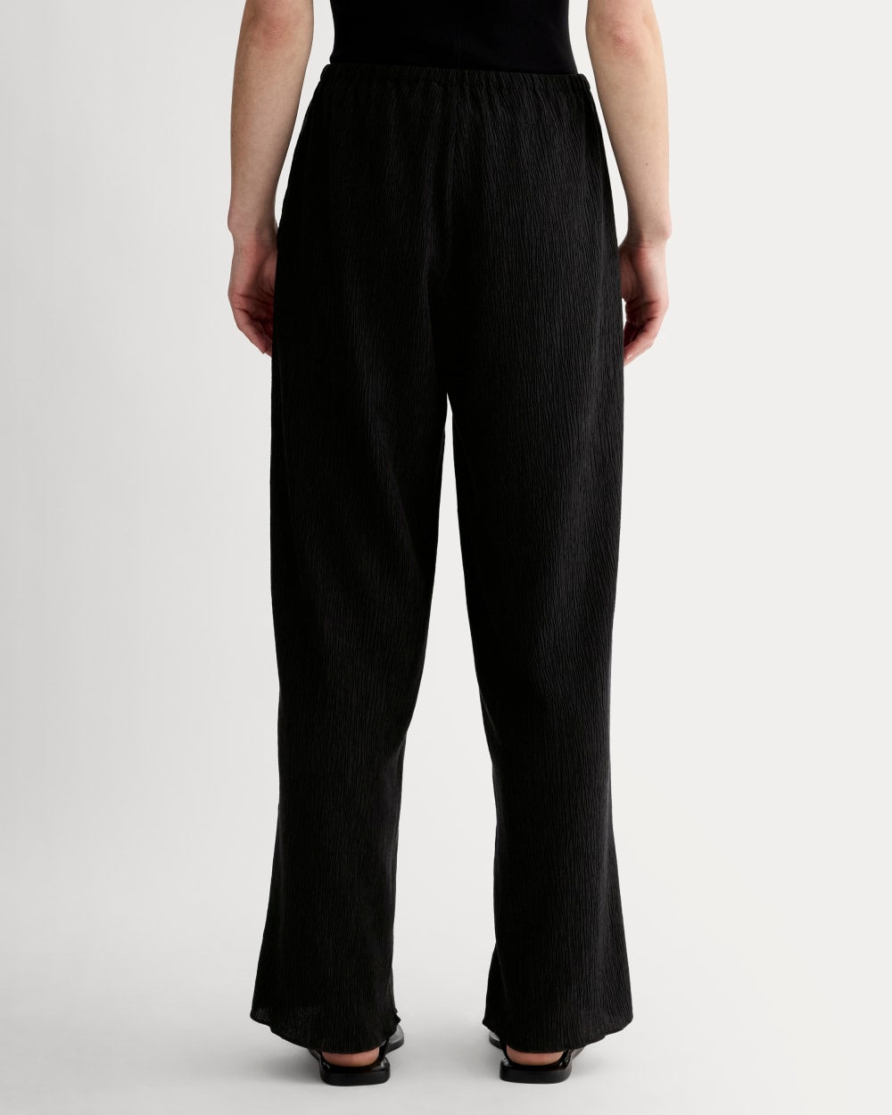 The Crinkle Pant in Black — detail view