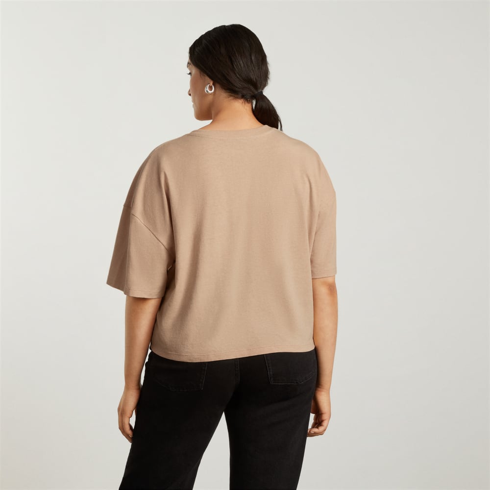 The Vintage Henley Hemp Tee in Hazelnut — detail view