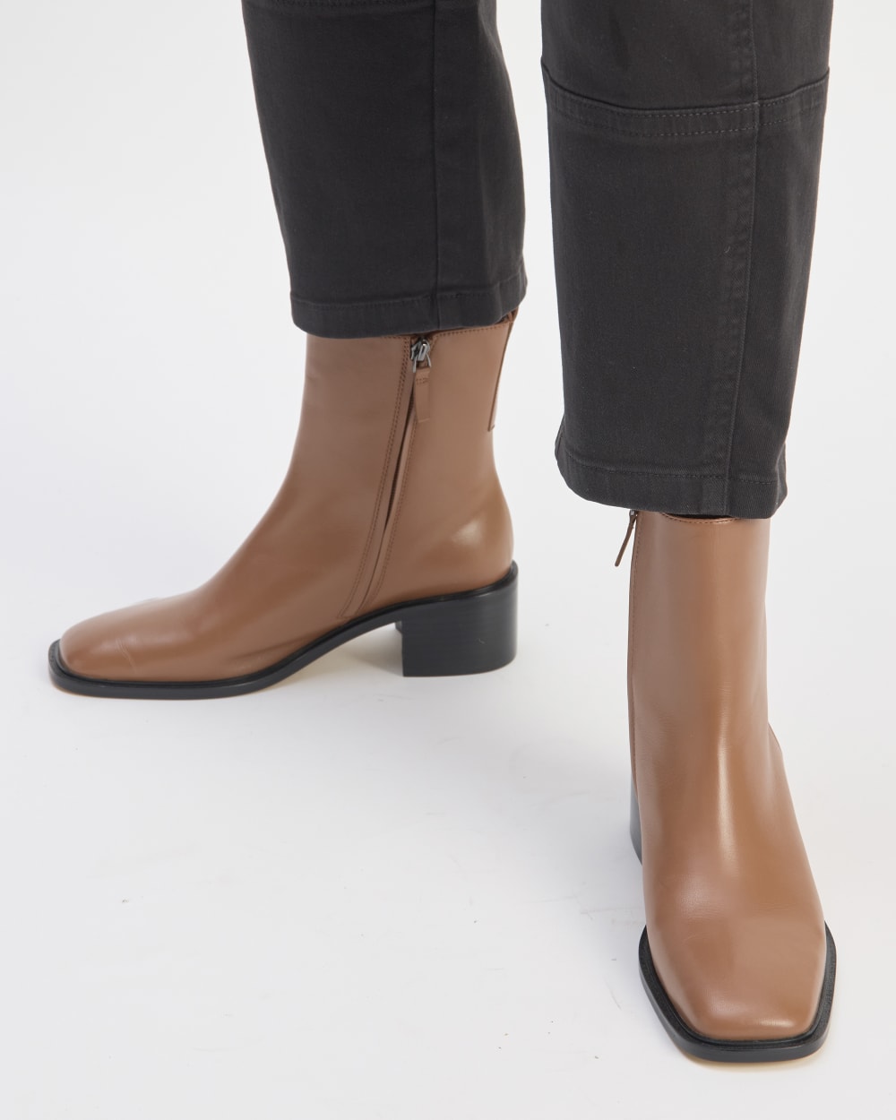 The City Boot in Saddle Brown — alternate view