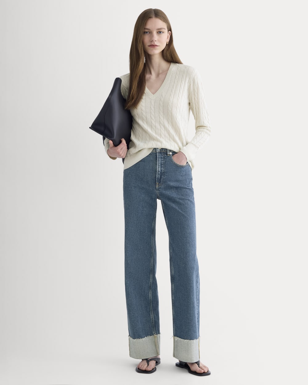 The Cable V-Neck in Cotton Cashmere in Birch — detail view