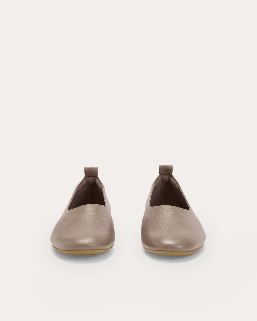 The Day Glove in Mocha — detail view