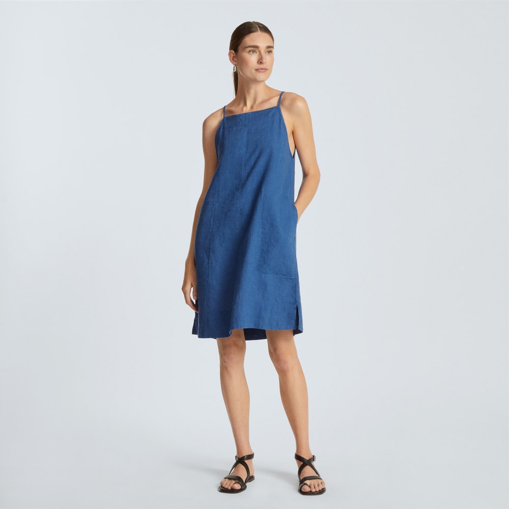 The Linen Apron Dress in Deep Blue — alternate view