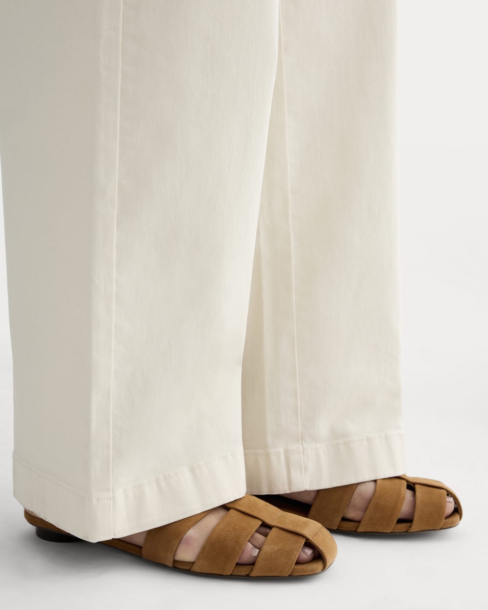The Day Fisherman Sandal in Saddle Brown Suede — detail view