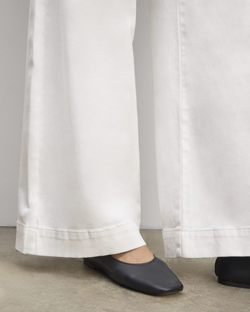 The Phoebe Trouser in White — detail view