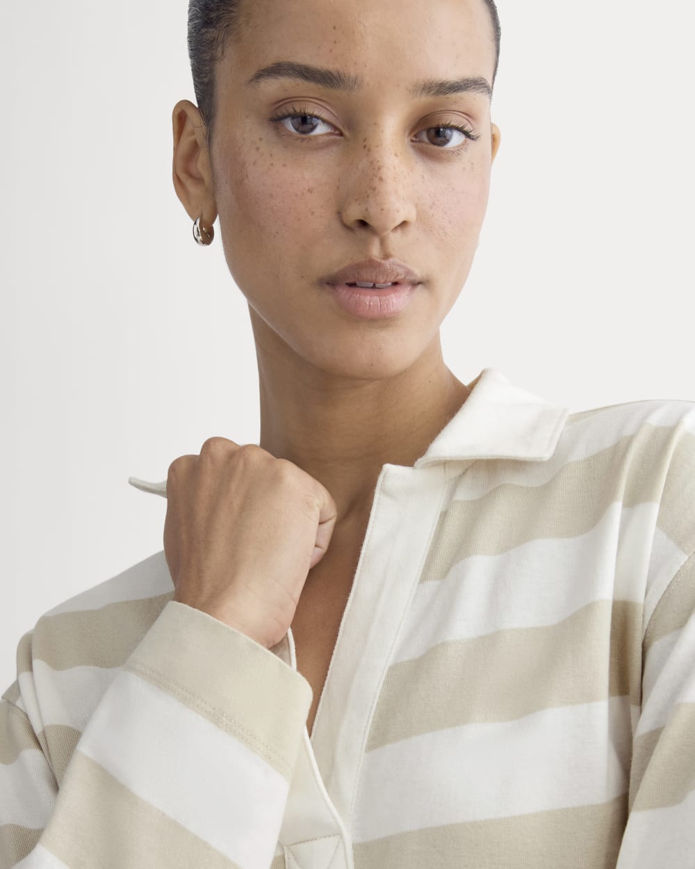 The Mariner Rugby Top in Peyote / Bone — detail view