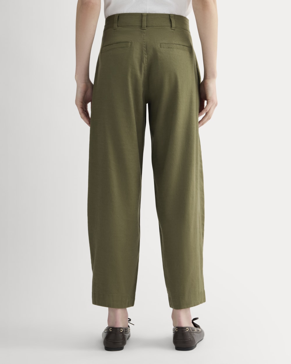 The Everywhere Pant in Stretch Linen in Kalamata — detail view