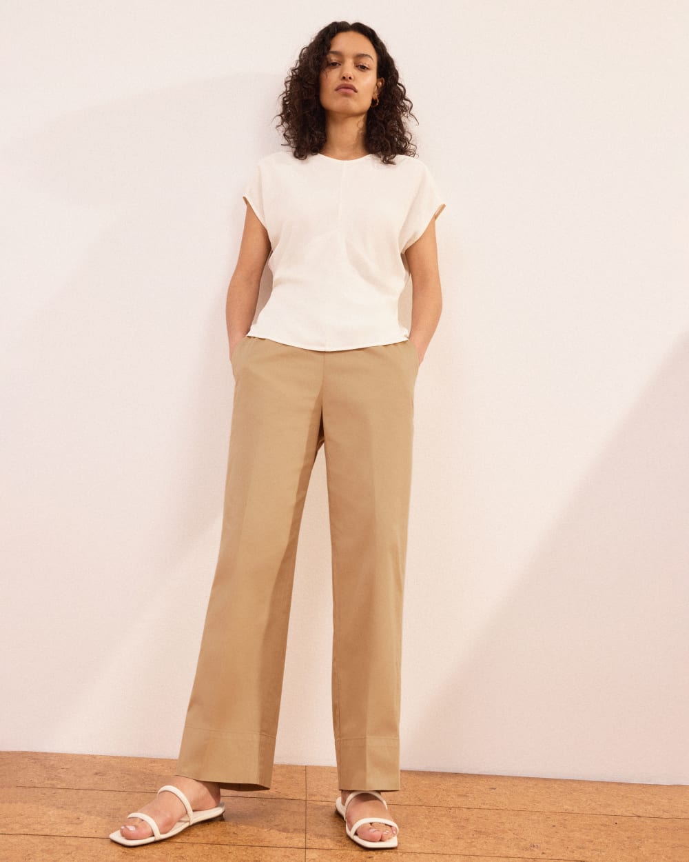 The Easy Pant in Trench Coat Khaki — detail view