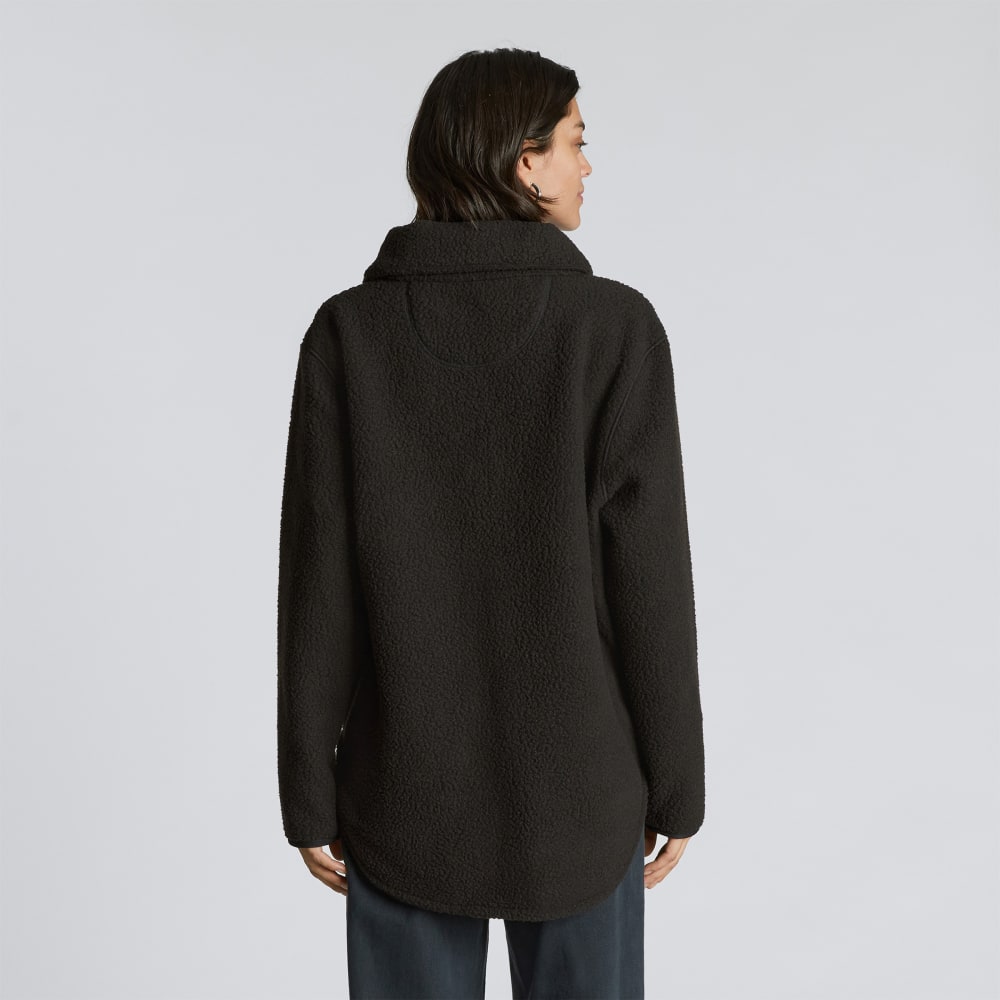 The ReNew Fleece Half-Zip in Black — detail view