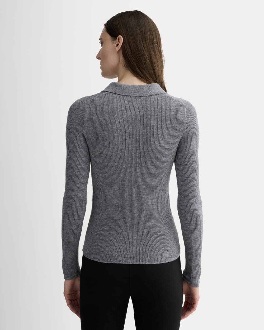 The Polo in Ultrasoft Merino in Heather Mid Grey — detail view