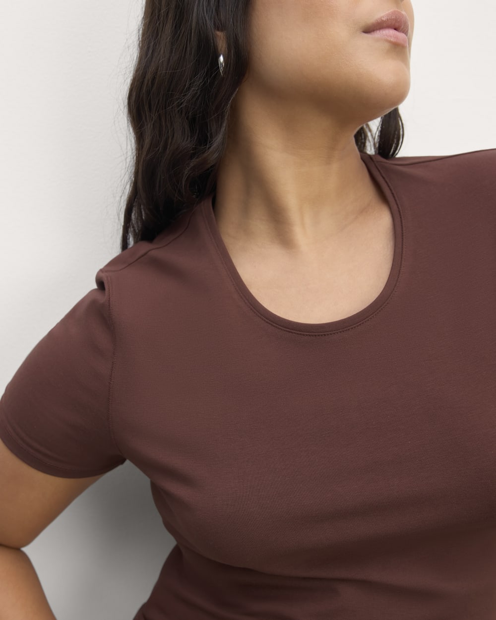 The Form Tee in Dark Mahogany — detail view
