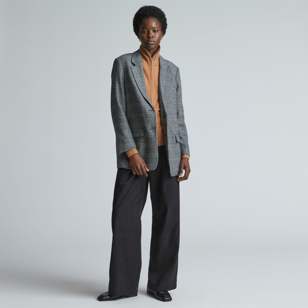 The Oversized Blazer in Wool in Glen Plaid — detail view