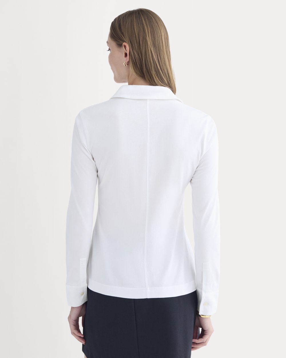 Button-Up Shirt in Essential Cotton in White — detail view