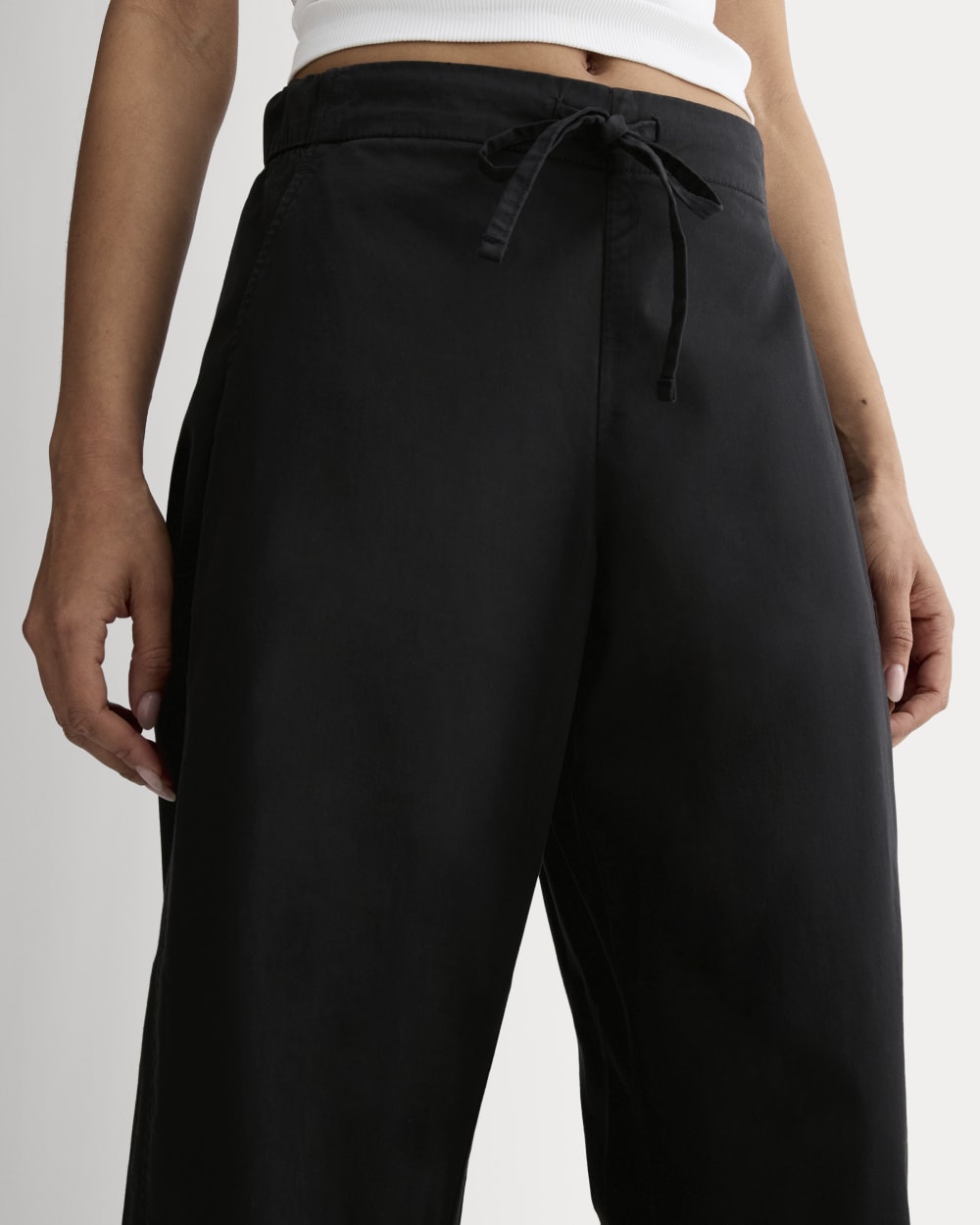 The Easy Barrel Pant in Black — detail view