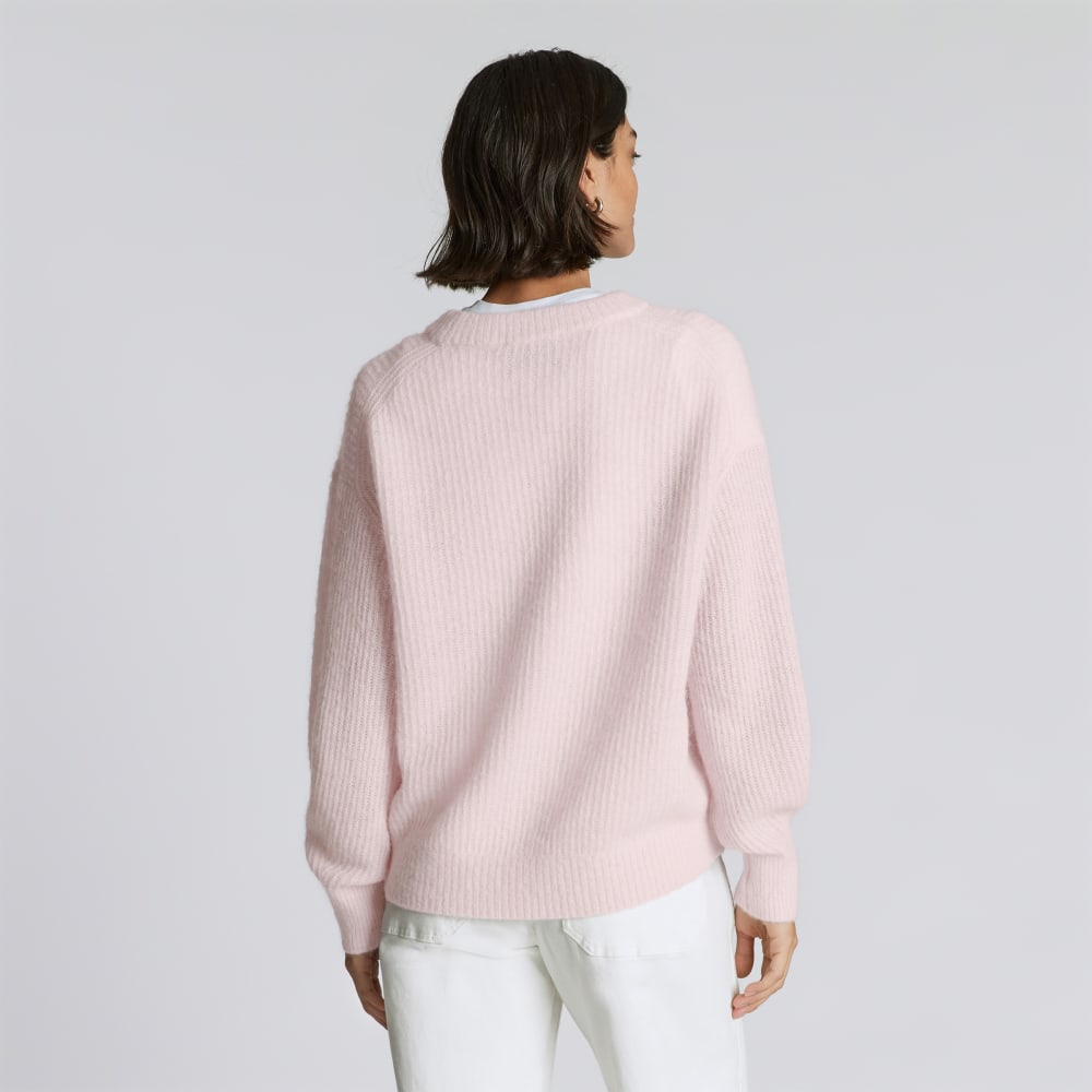The Cocoon Crew in Alpaca in Tinted Lilac — detail view