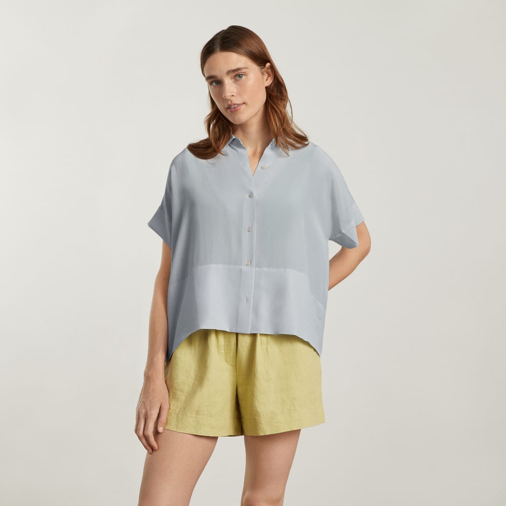 The Boxy Shirt in Washable Silk in Sky — alternate view