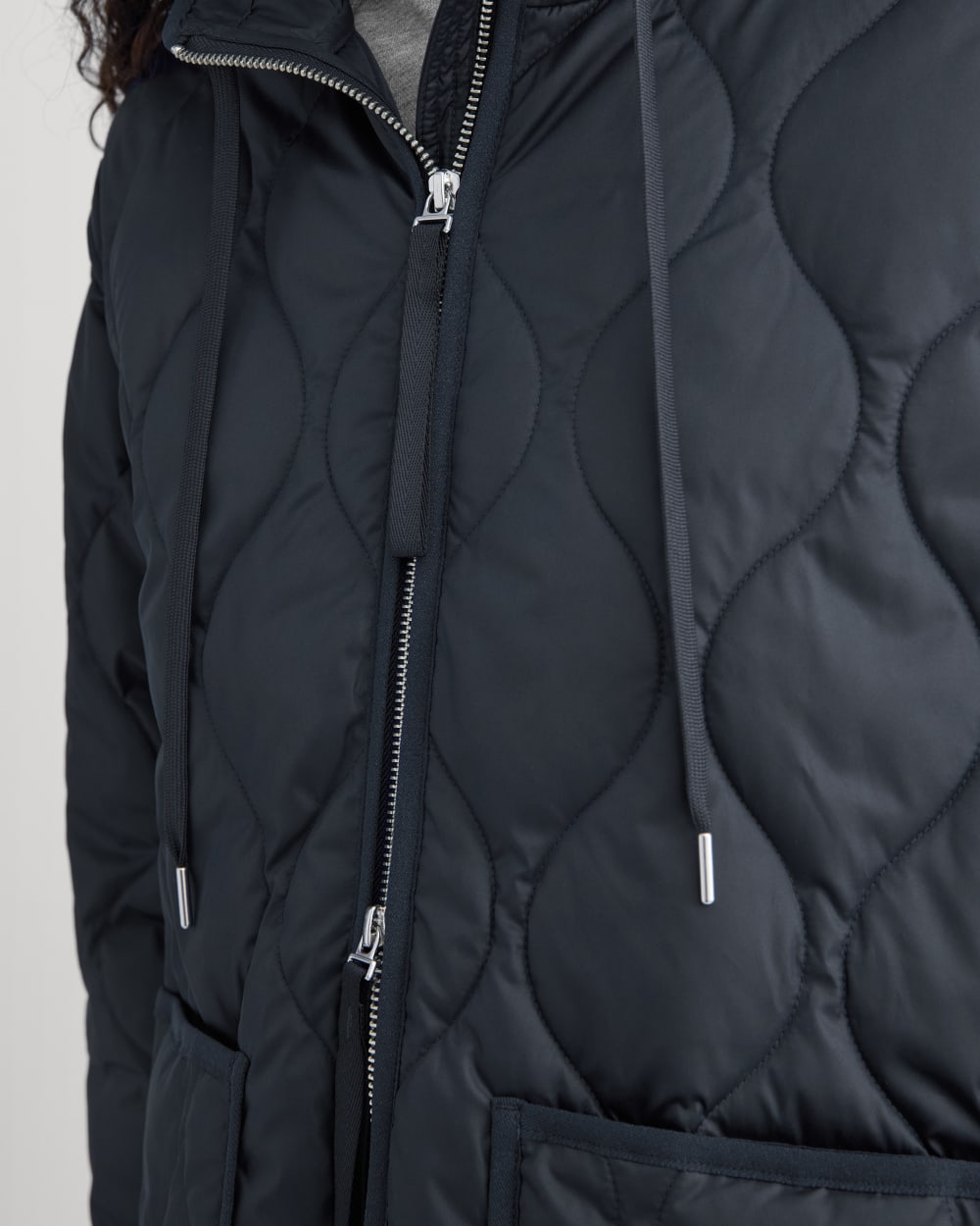 ReNew Quilted Hooded Liner in Navy — detail view