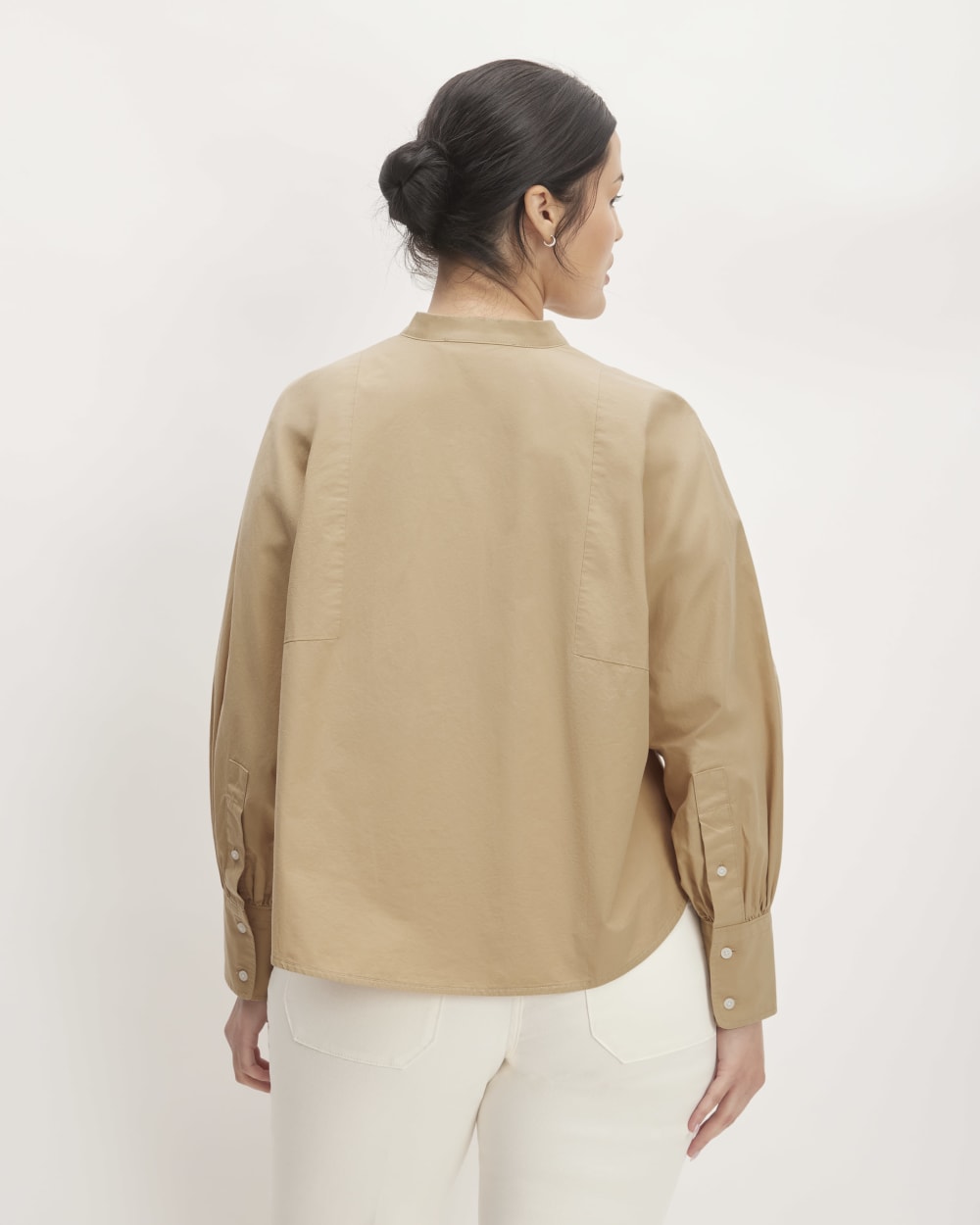 The Oversized Raglan Shirt in Cornstalk — detail view
