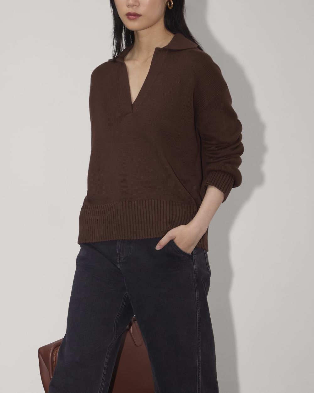 The Boxy Polo in Everyday Cotton in Dark Mahogany — detail view