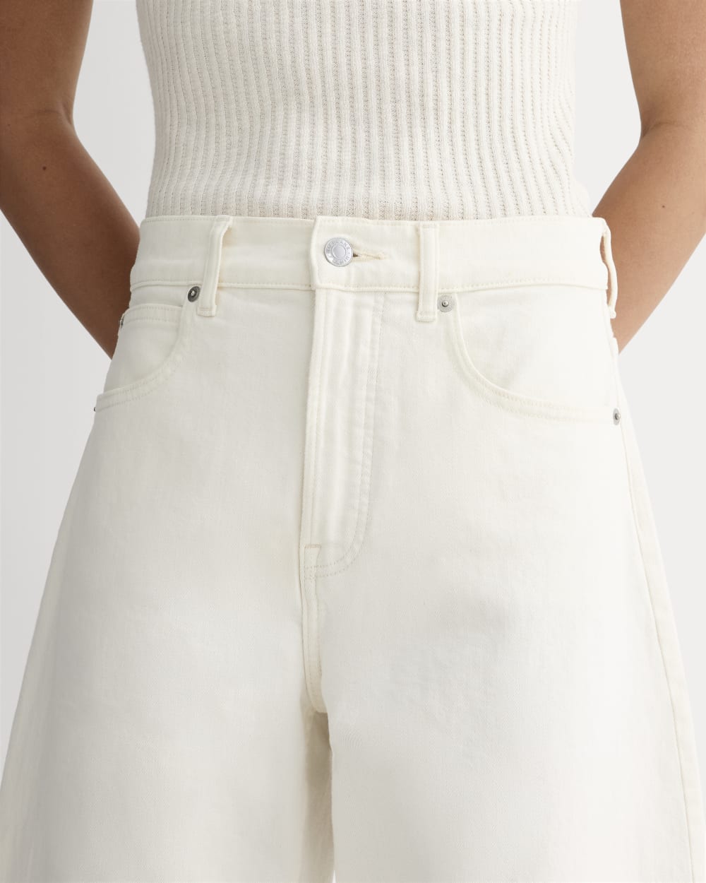 The Way-High® Curve Jean in Calico Ecru — detail view