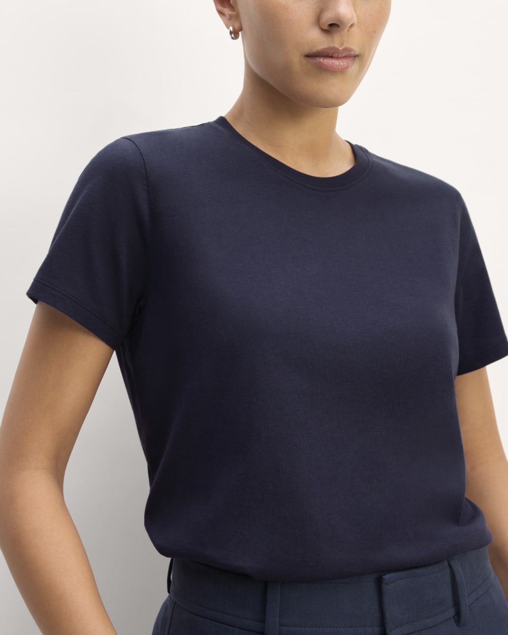 The Slim Crew in Essential Cotton in Navy — detail view