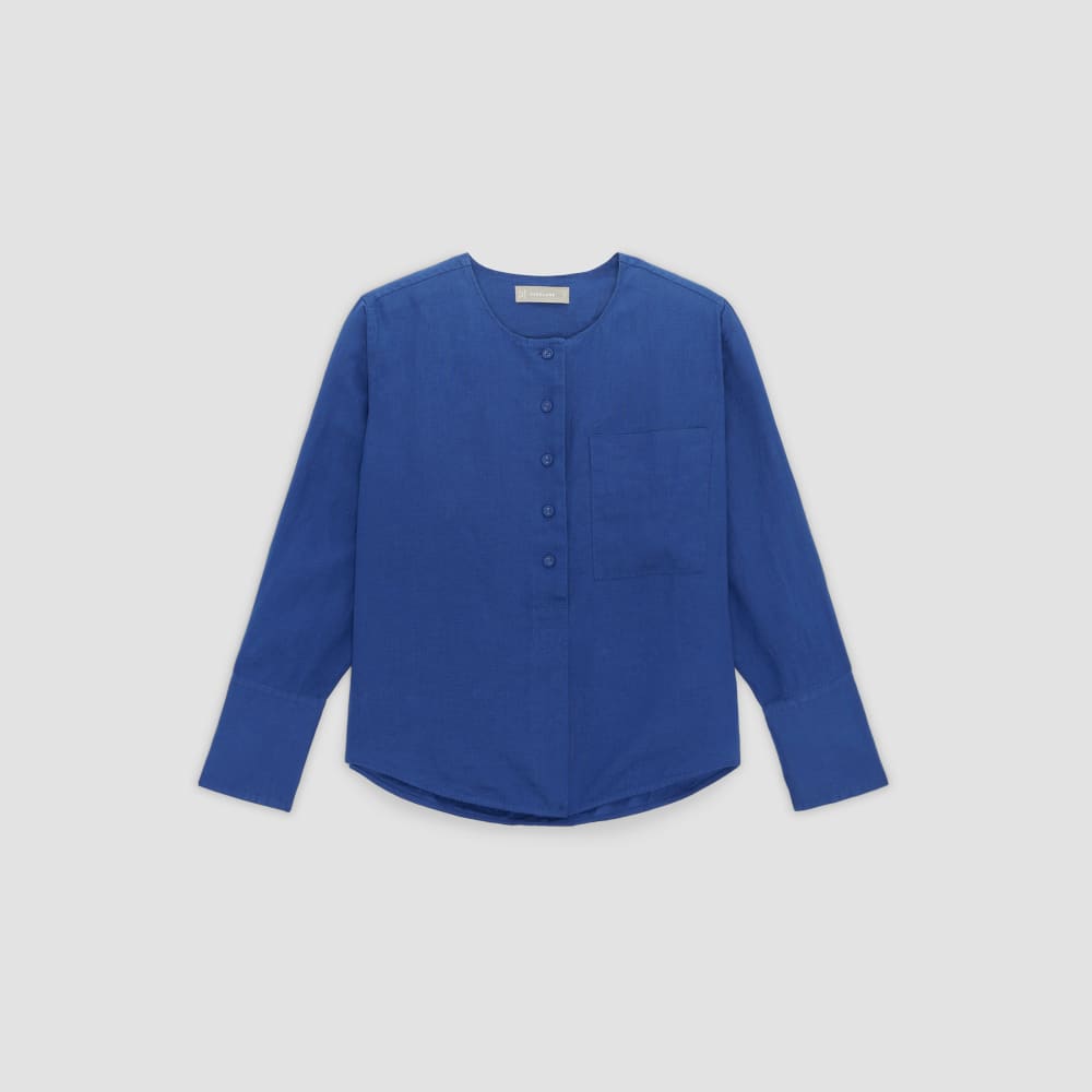 The Linen Popover Shirt in Mazarine Blue — alternate view