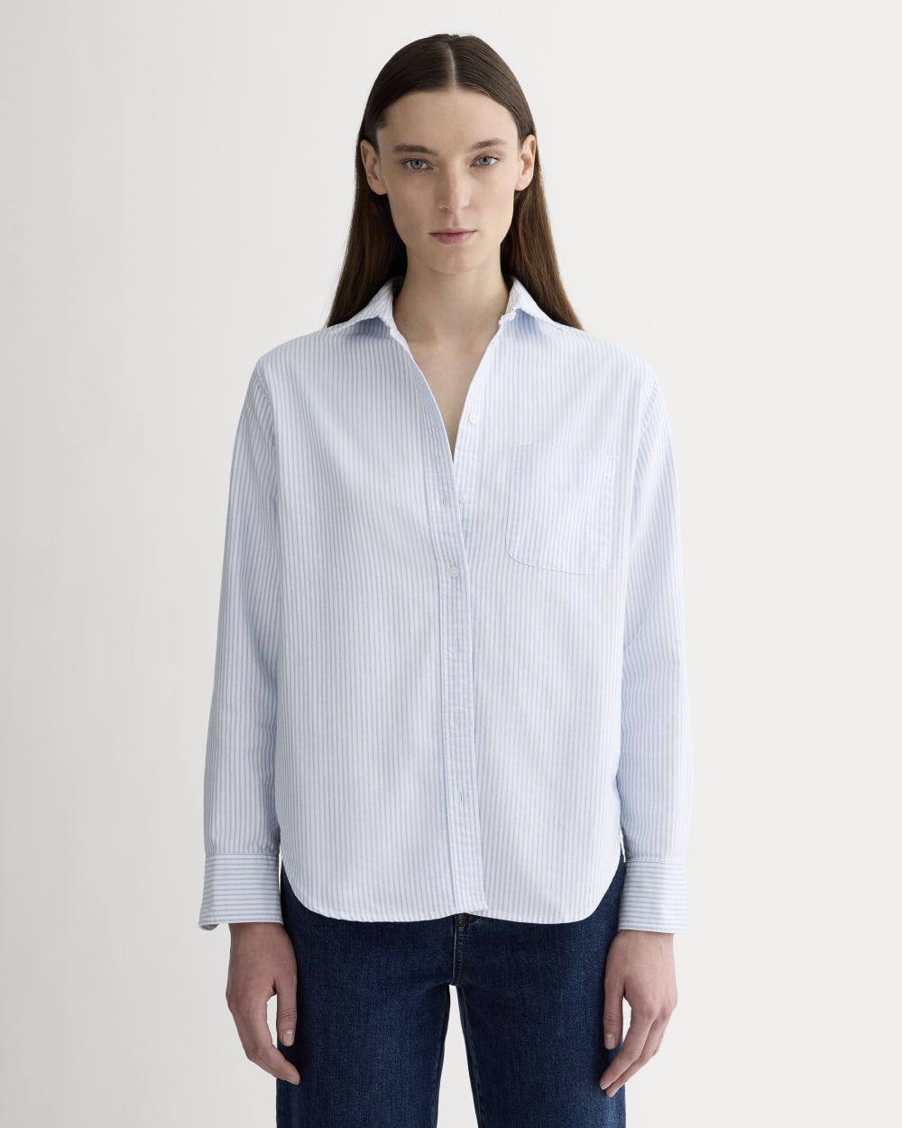 The Must-Have Oxford Shirt in White / Blue — front view