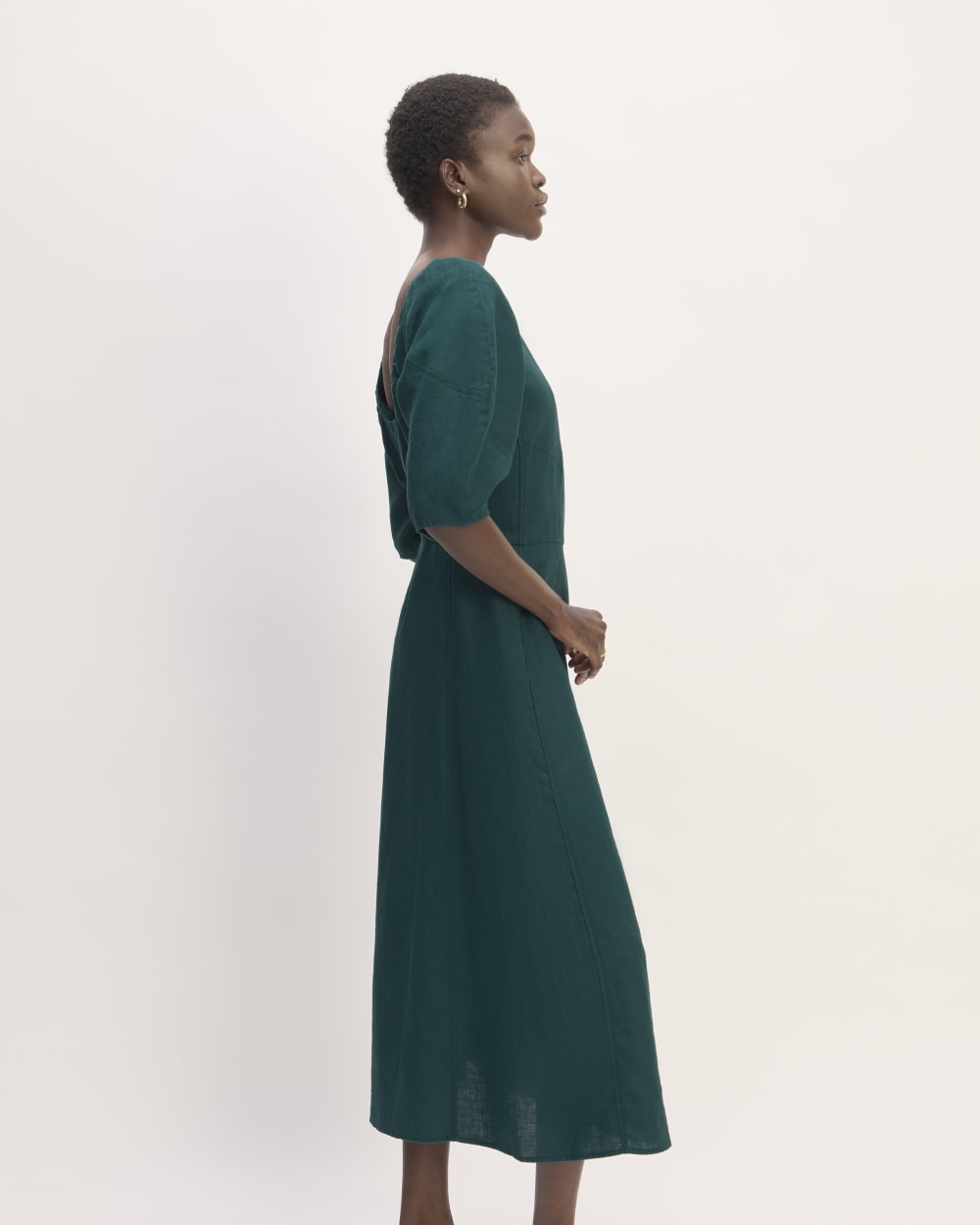 The Linen Short-Sleeve Scoop Midi Dress in Dark Sea — detail view