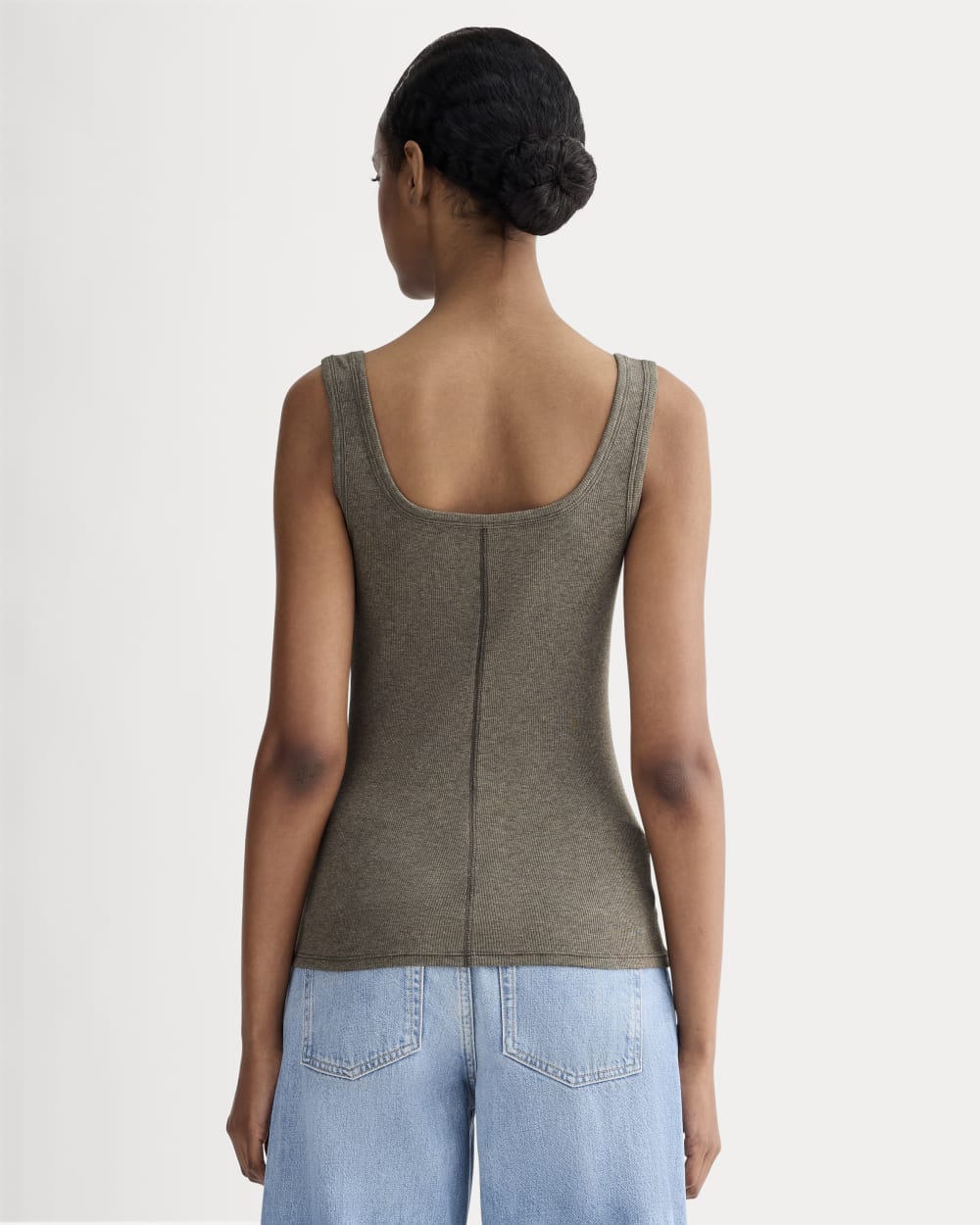 The Luxe Rib Square-Neck Tank in Heathered Fatigue — detail view