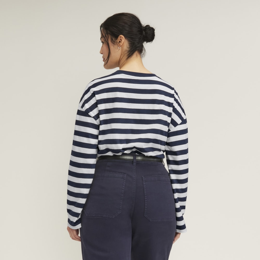 The Organic Cotton Relaxed Long Sleeve Tee in Navy / Canvas — detail view