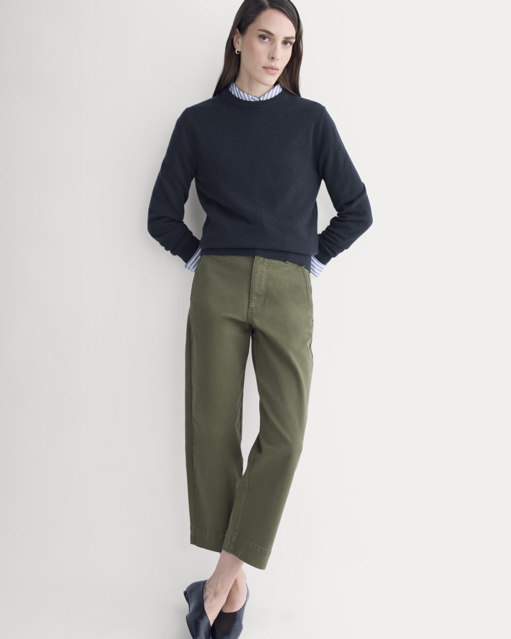 The Utility Straight-Leg Pant in Olive Night — detail view