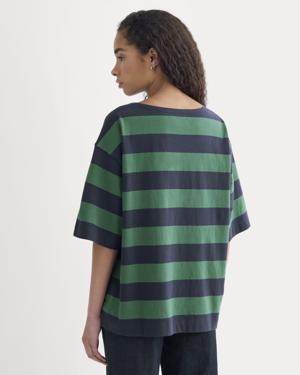 Mariner Tee in Navy/Hunter Green — detail view