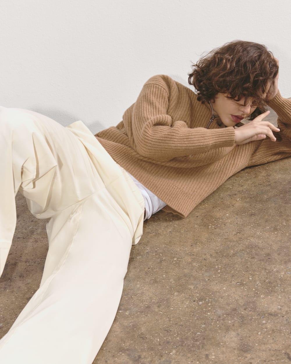 The Easy Pant in Canvas — detail view