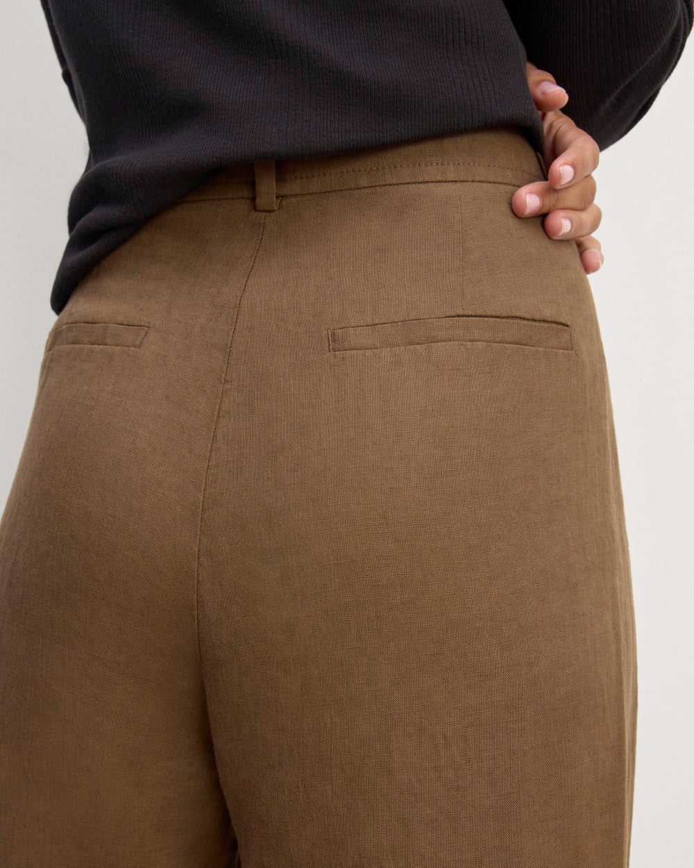 The Linen Way-High® Drape Pant in Cocoa — detail view