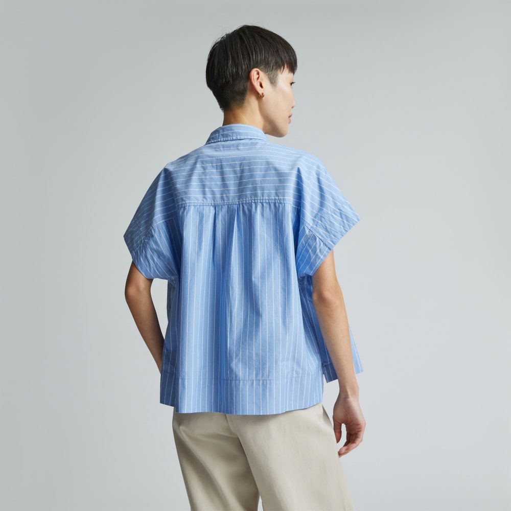 The Short-Sleeve Box Shirt in Mariner Blue / White — detail view
