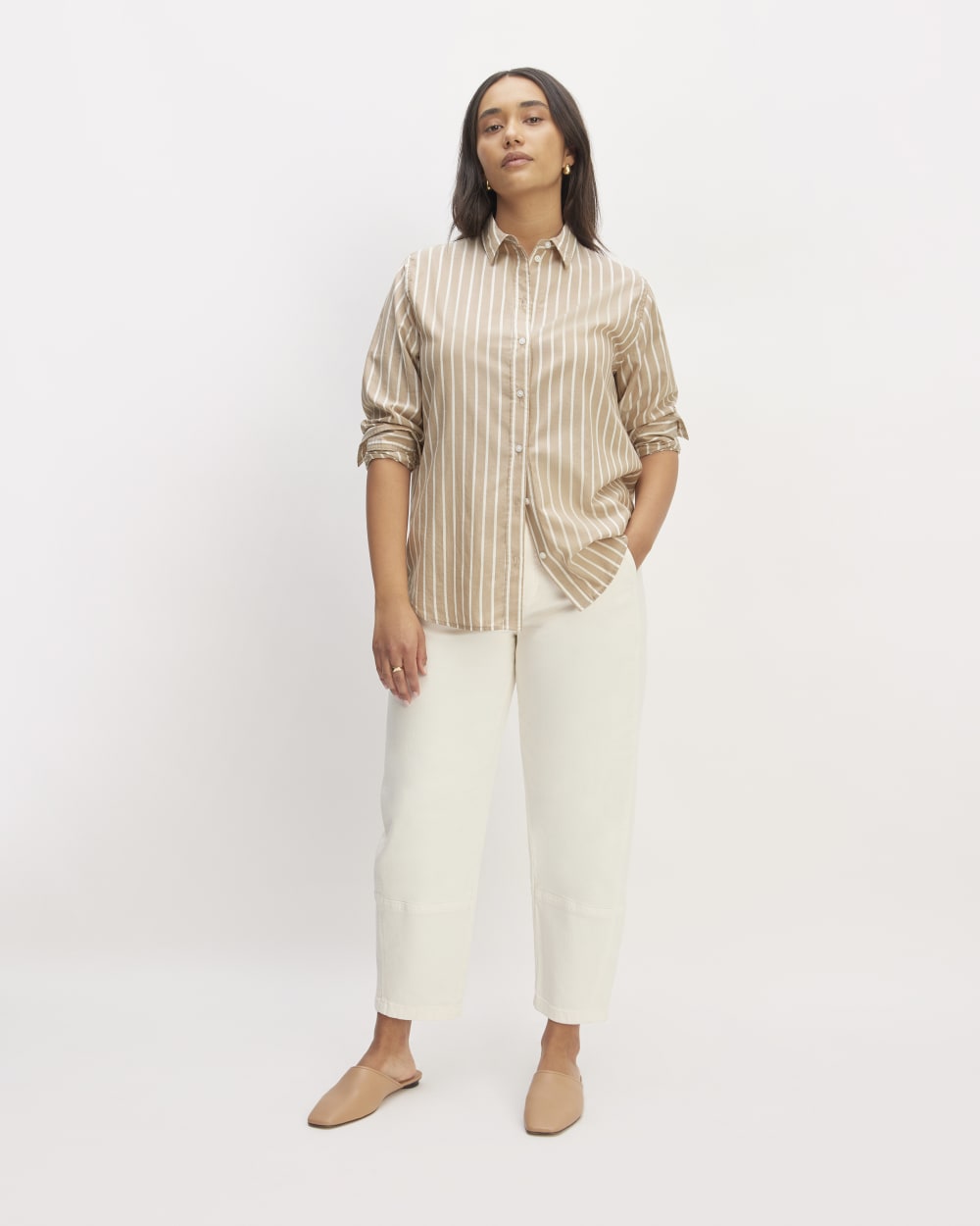 The Must-Have Shirt in Silky Cotton in Cherry Mahogany / White — detail view