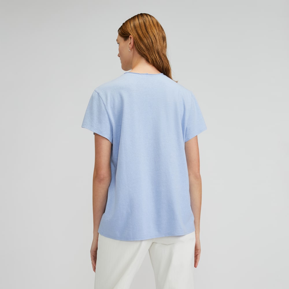 The Relaxed Hemp Tee in Periwinkle — detail view