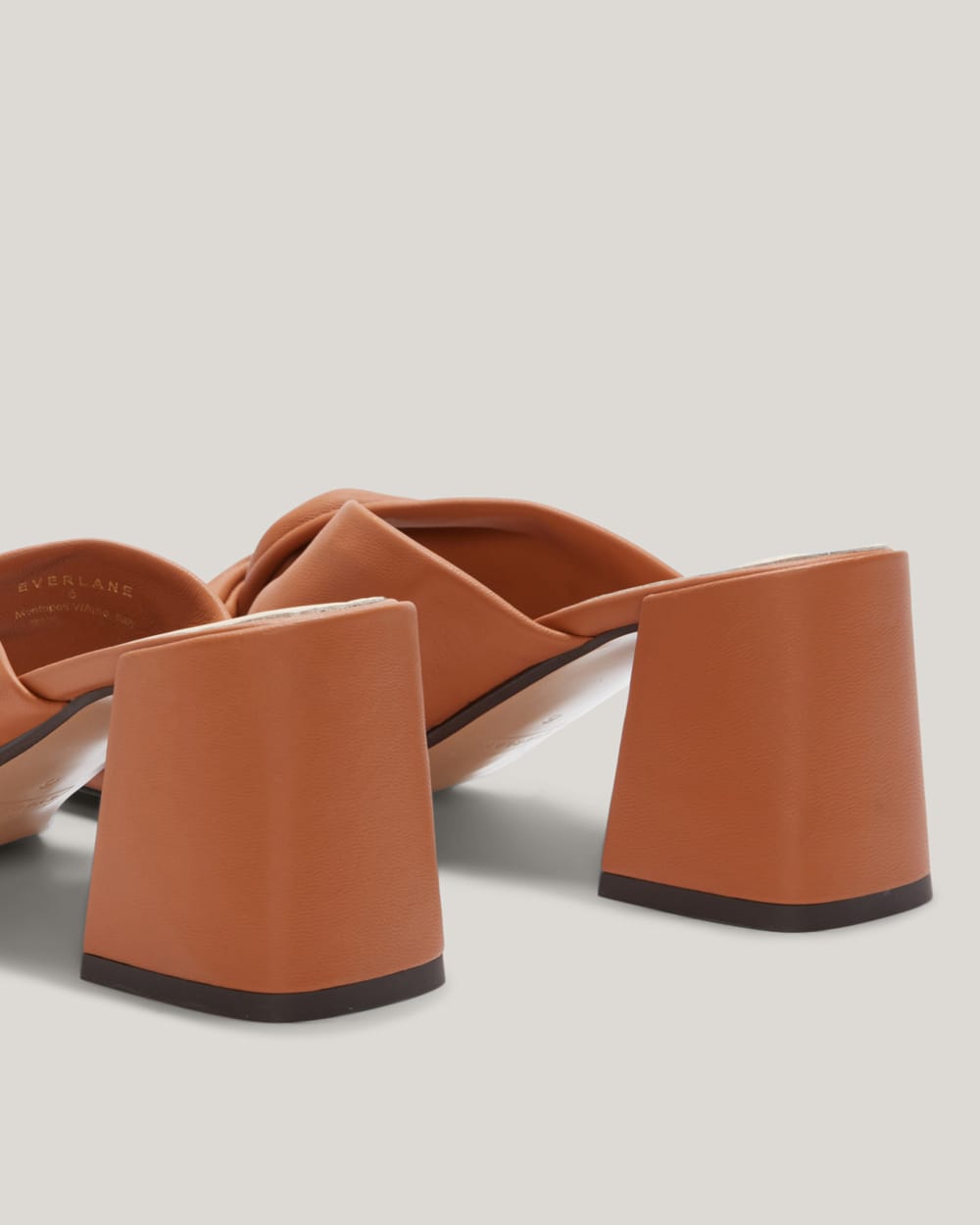 The Day Twist Heel in Desert Tan / Tan Lining — detail view
