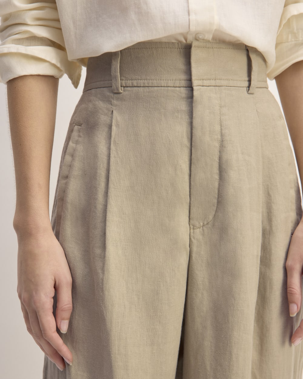 The Linen Way-High® Drape Pant in Trench Coat Khaki — detail view