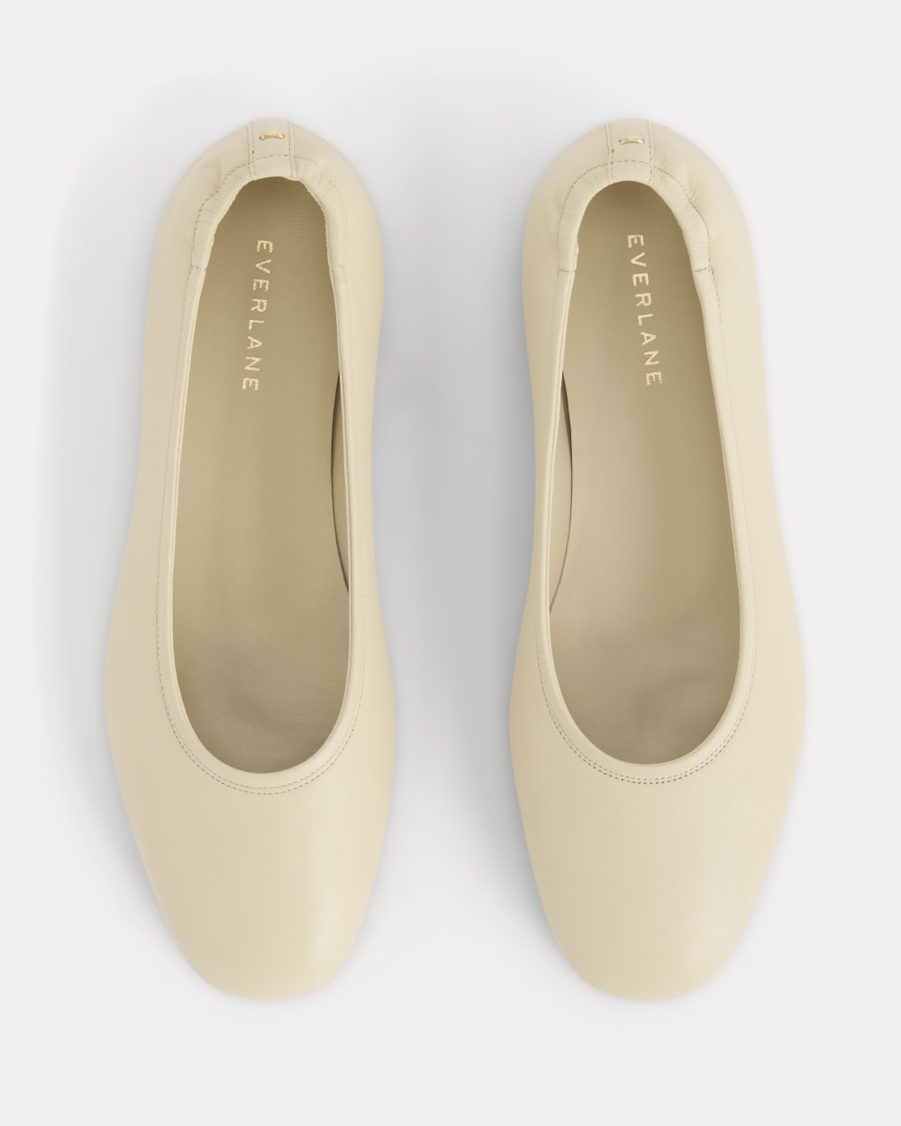 Made in Italy Flat in Crema — detail view