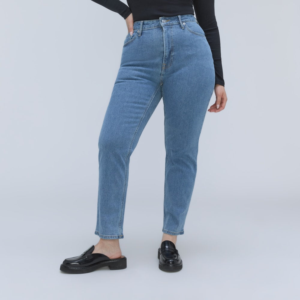 The Cheeky Hourglass Jean in Stone-Washed Sky — alternate view