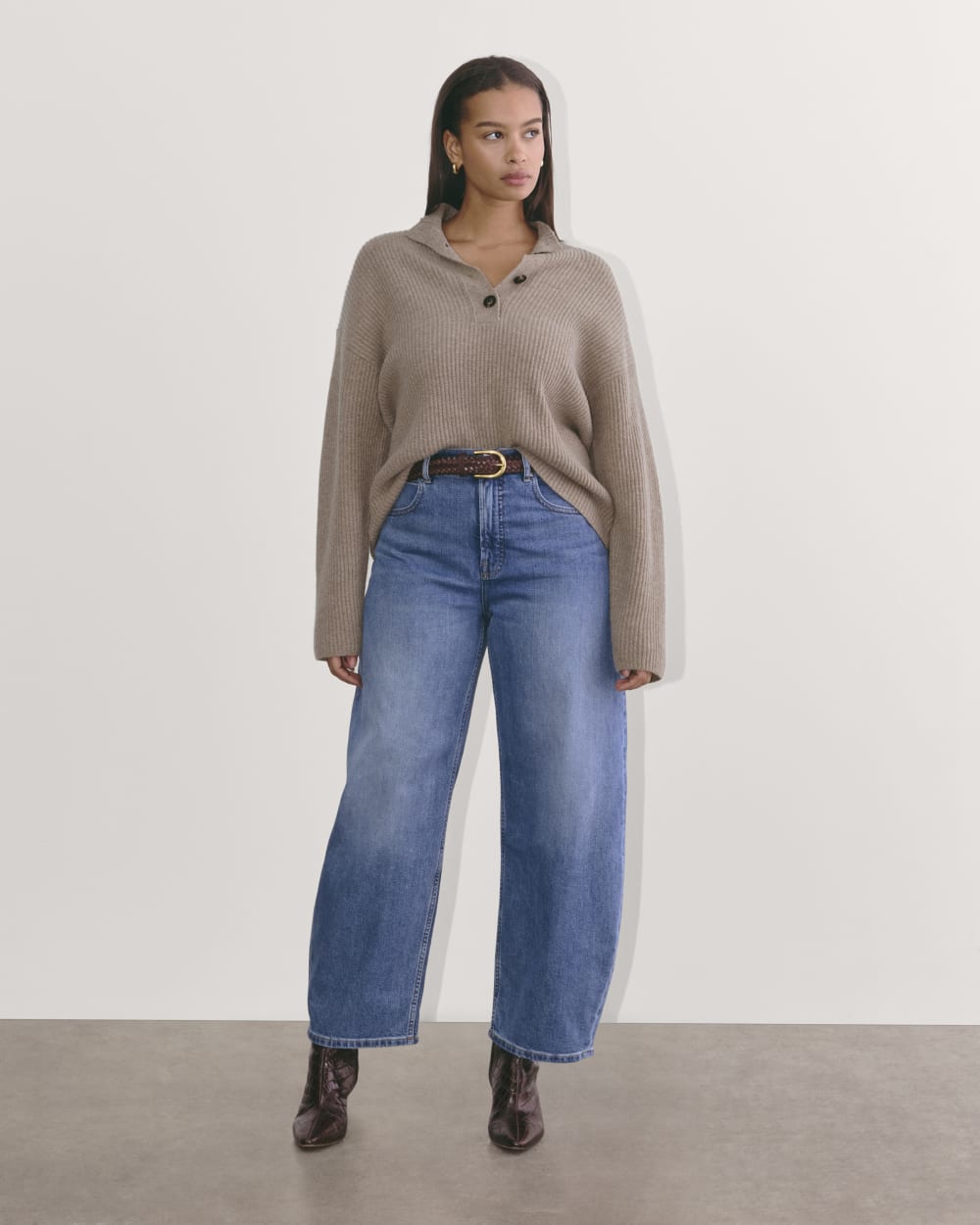 The Cocoon Henley in Wool Cashmere in Oatmeal — detail view