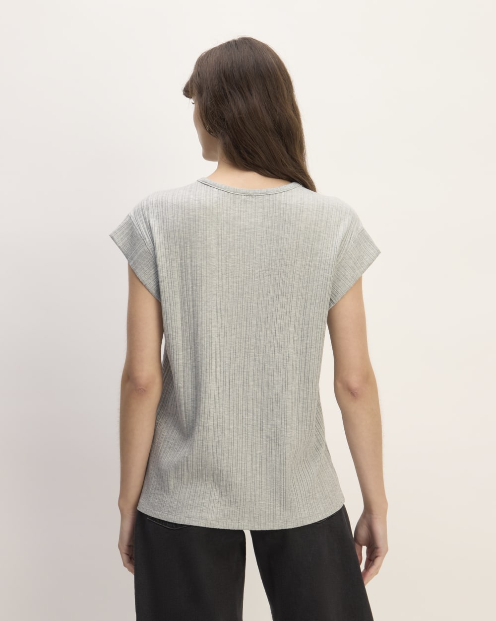 The Rib Muscle Tee in Heathered Grey — detail view