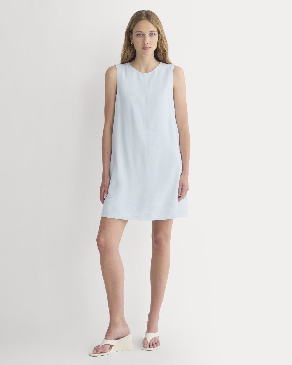 The Shift Dress in Stretch Linen in Skywriting — front view
