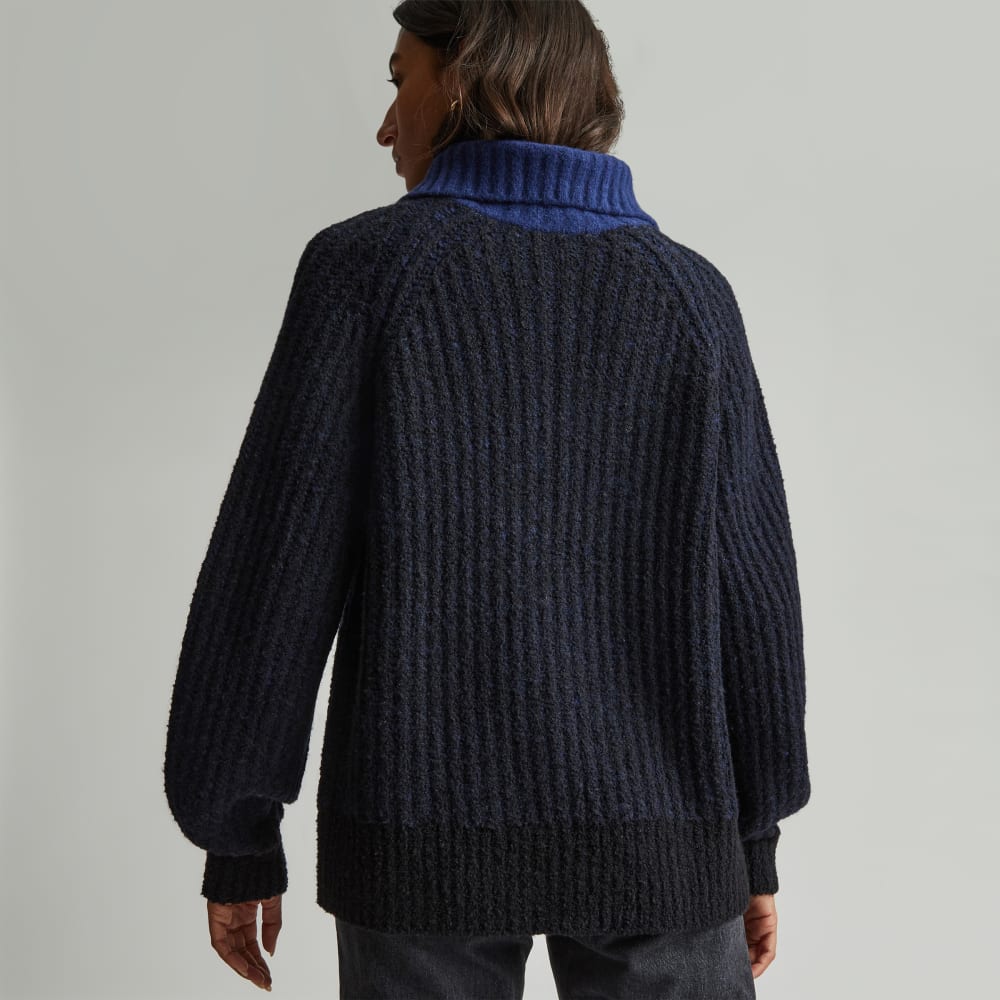 The Luxe Teddy Oversized Half Zip Sweater in Black / Ocean Cavern — detail view