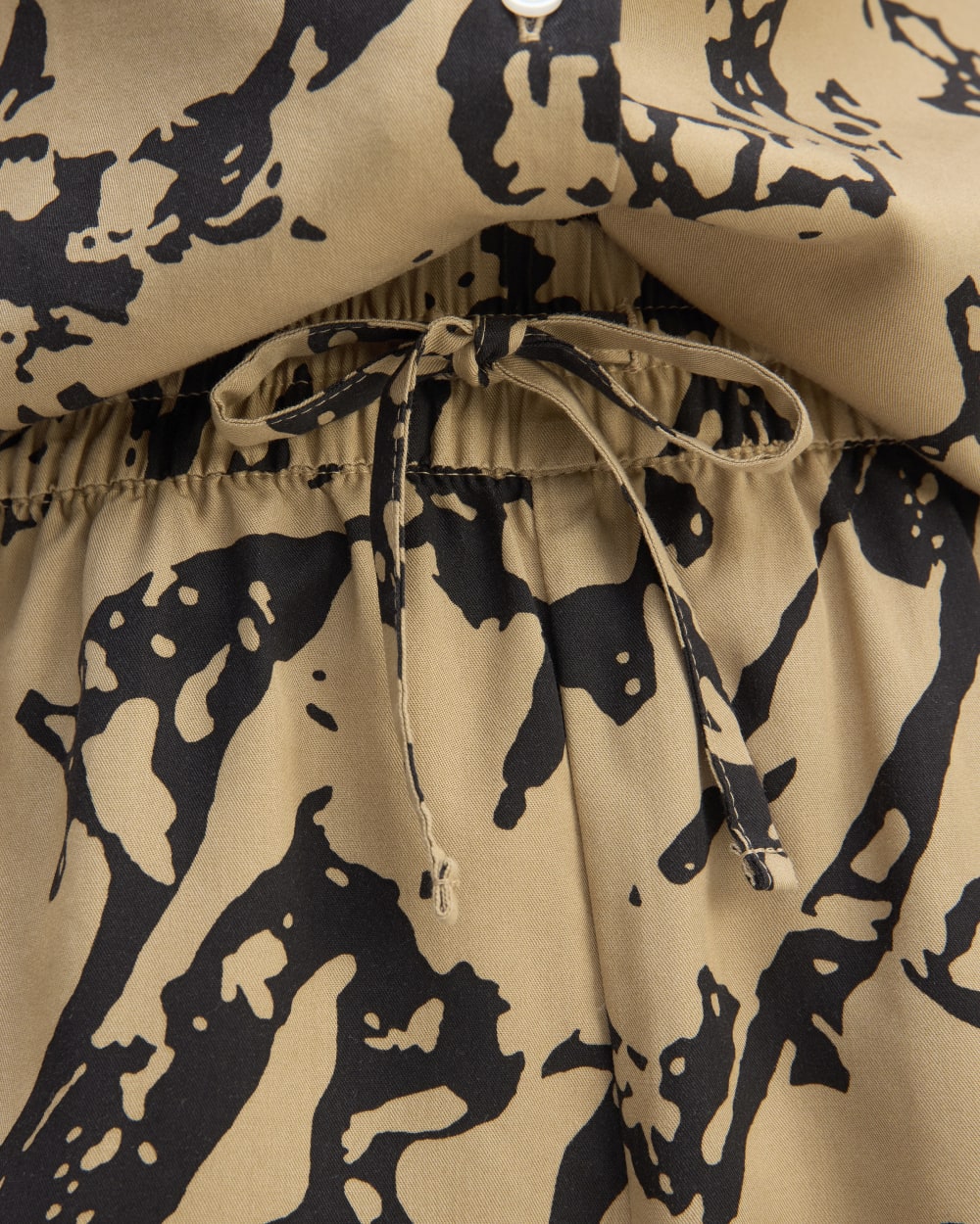 The Vacation Short in Black / Cornstalk Abstract — detail view